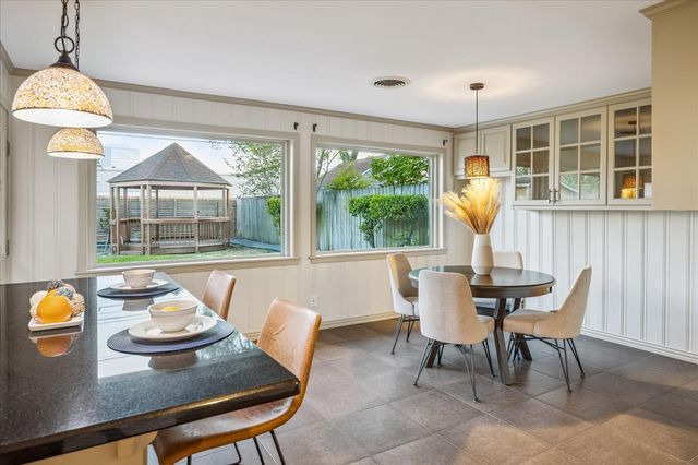 9813 Pine Lake Drive Drive, Houston, TX 77055