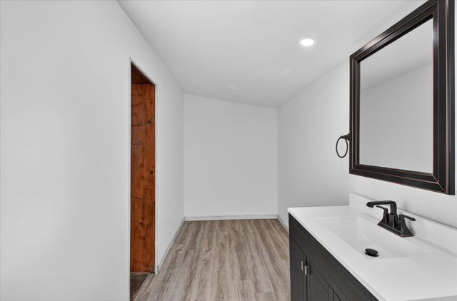 711 Rockingham Avenue, Alma, MI 48801