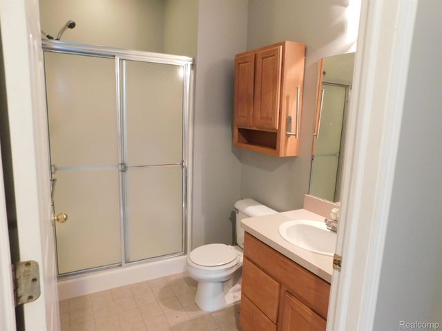 3907 CHERRY CREEK Lane, Sterling Heights, MI 48314