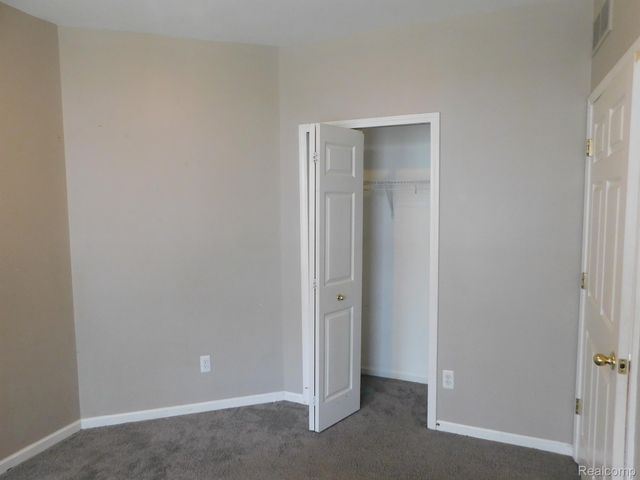 3907 CHERRY CREEK Lane, Sterling Heights, MI 48314