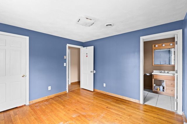 115 Lothrop St, Taunton, MA 02780