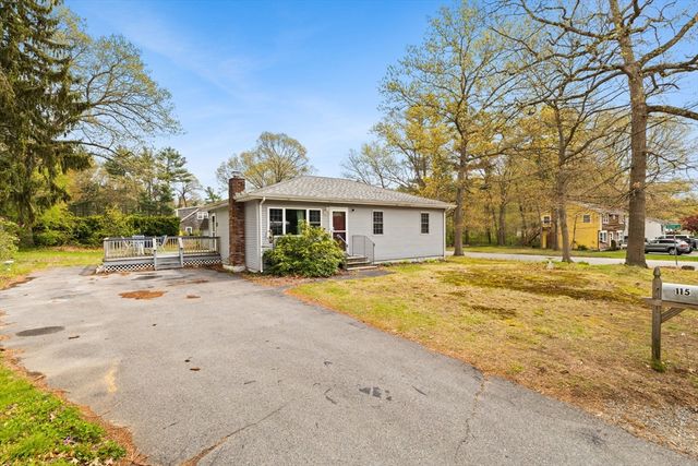 115 Lothrop St, Taunton, MA 02780