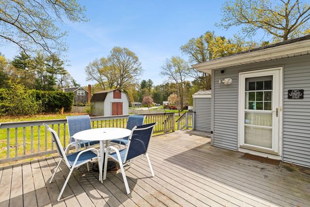 115 Lothrop St, Taunton, MA 02780