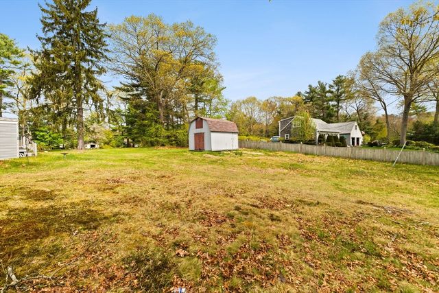 115 Lothrop St, Taunton, MA 02780