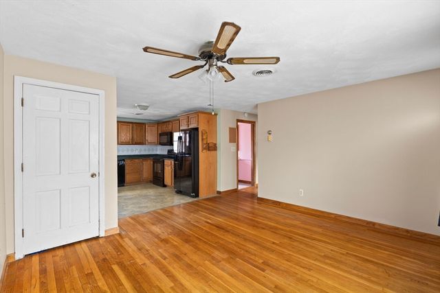 115 Lothrop St, Taunton, MA 02780