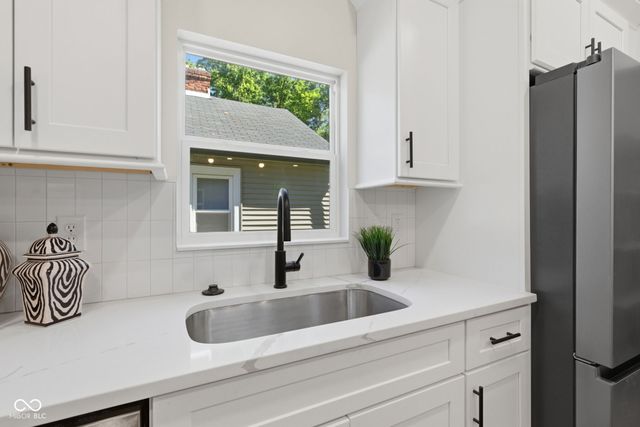 4721 Caroline Street, Indianapolis, IN 46205