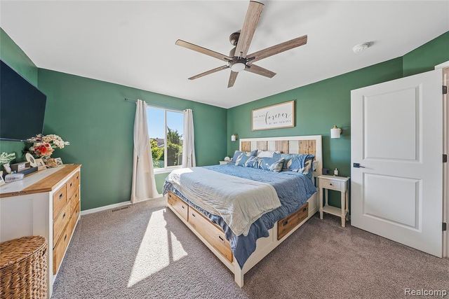 26921 Cedar Run Court, Trenton, MI 48183
