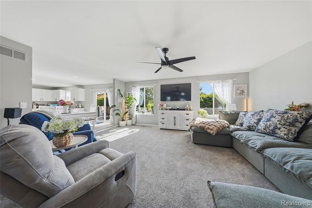 26921 Cedar Run Court, Trenton, MI 48183