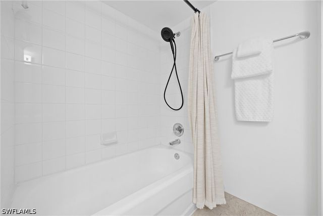 1885 Florida Club DR 8102, Naples, FL 34112