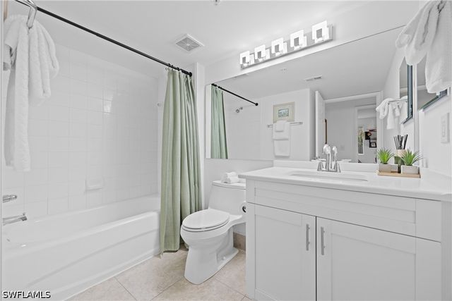 1885 Florida Club DR 8102, Naples, FL 34112