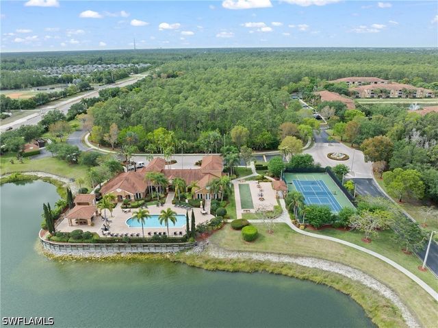 1885 Florida Club DR 8102, Naples, FL 34112