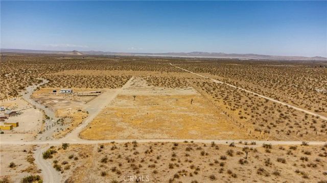 2132 South, Pinon Hills, CA 92372