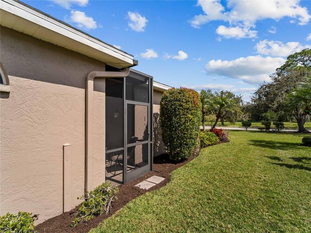 5204 MAHOGANY RUN AVENUE, Sarasota, FL 34241