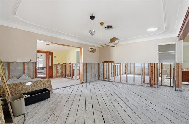 1302 ROBIN ROAD S, St Petersburg, FL 33707