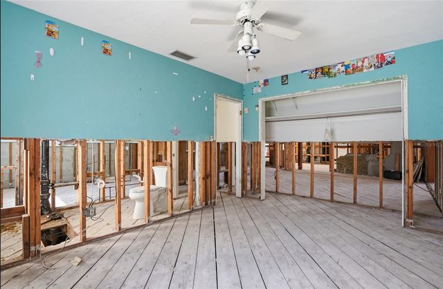 1302 ROBIN ROAD S, St Petersburg, FL 33707