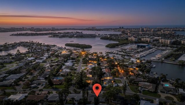 1302 ROBIN ROAD S, St Petersburg, FL 33707