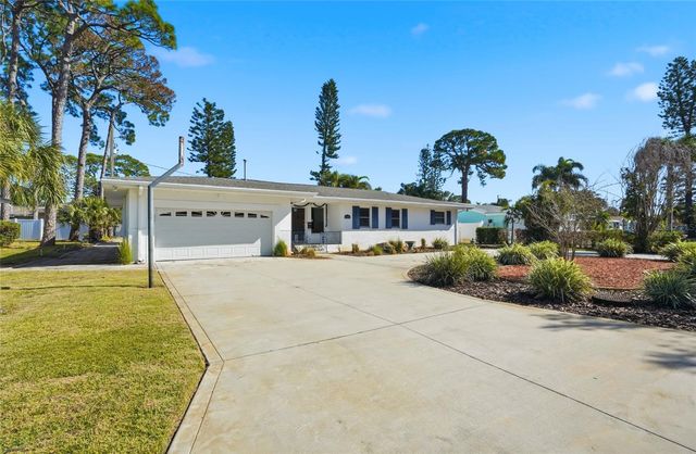 1302 ROBIN ROAD S, St Petersburg, FL 33707