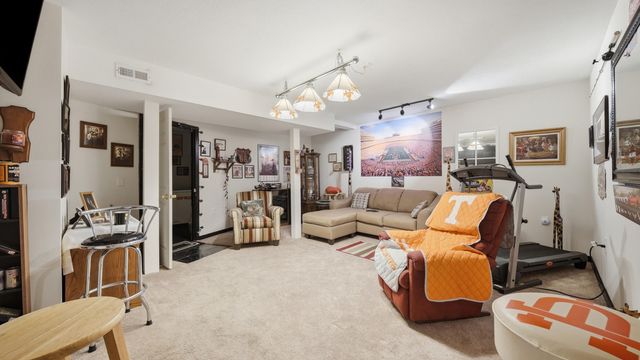 7048 Pinebrook Drive, Harrison, TN 37341