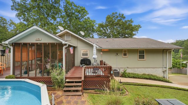 7048 Pinebrook Drive, Harrison, TN 37341