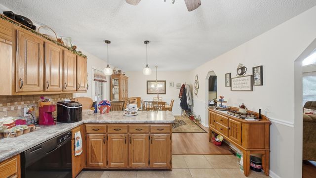 7048 Pinebrook Drive, Harrison, TN 37341