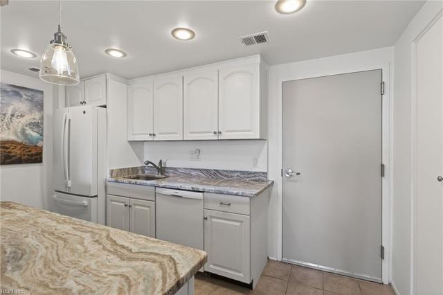 2830 Shore Dr Apt 310, Virginia Beach, VA 23451