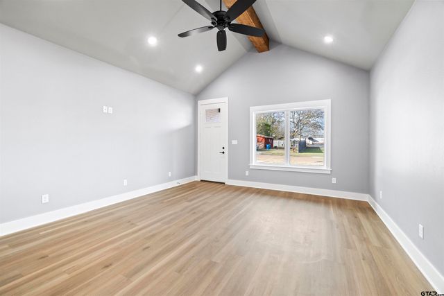 304 W Tarbutton, Troup, TX 75789