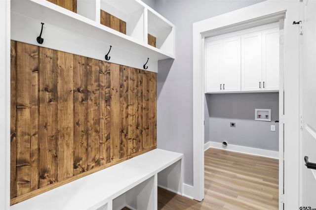 304 W Tarbutton, Troup, TX 75789