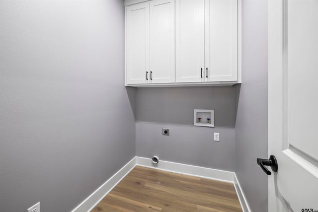 304 W Tarbutton, Troup, TX 75789