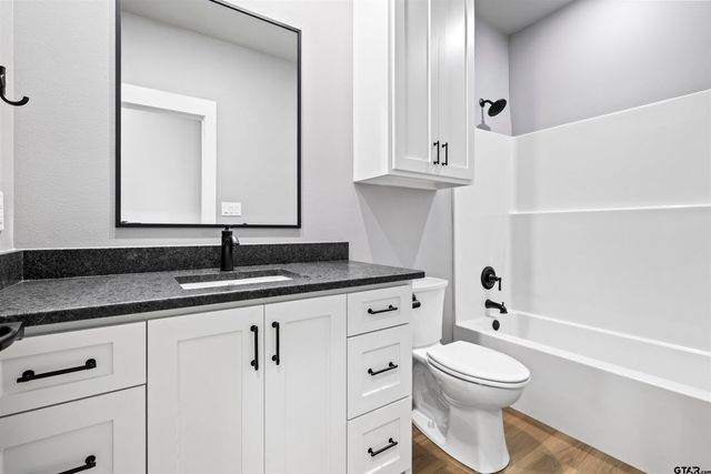 304 W Tarbutton, Troup, TX 75789