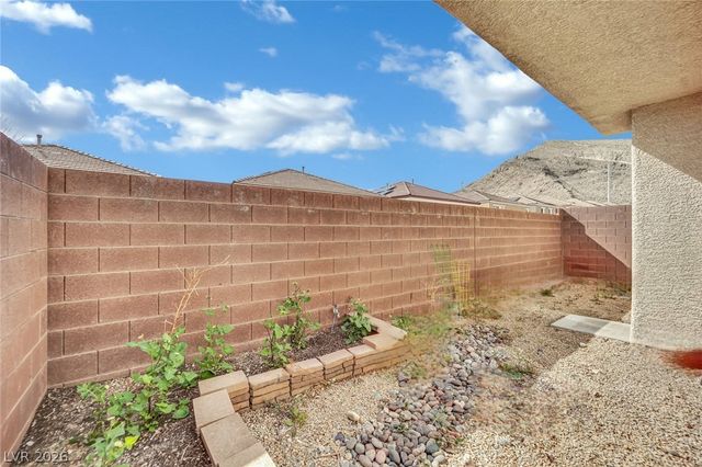 10529 West Gilmore Avenue, Las Vegas, NV 89129