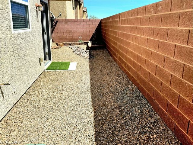 10529 West Gilmore Avenue, Las Vegas, NV 89129