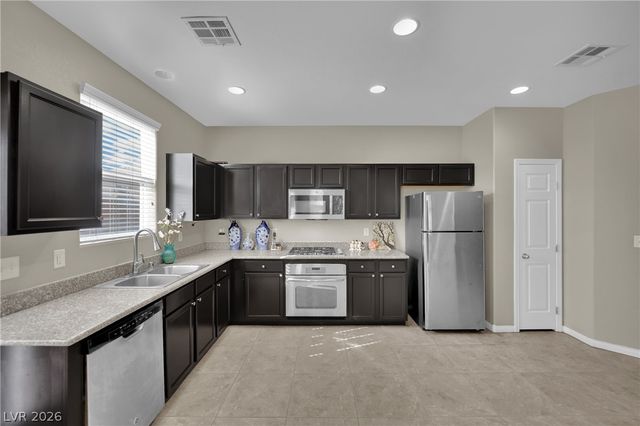 10529 West Gilmore Avenue, Las Vegas, NV 89129