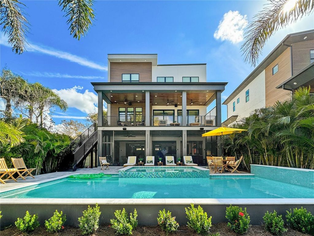 Image 1 of property listing at 2519/1 N RIVERSIDE DR, Tampa, FL 33602