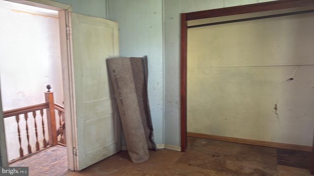 319 HAMMOND ST, Westernport, MD 21562