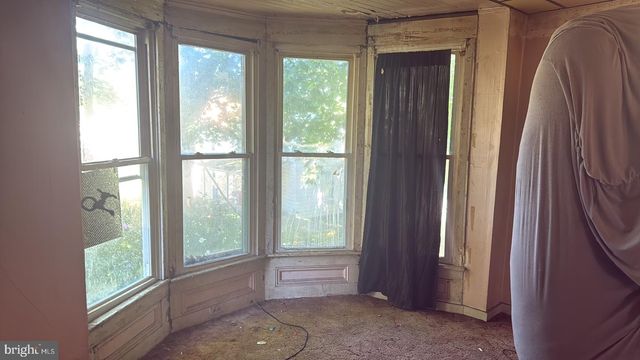 319 HAMMOND ST, Westernport, MD 21562