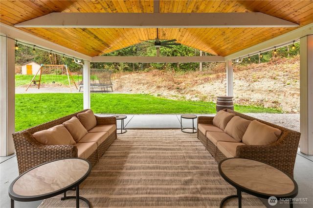 28910 NE 112th Way, Duvall, WA 98019