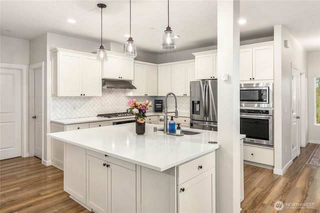 28910 NE 112th Way, Duvall, WA 98019