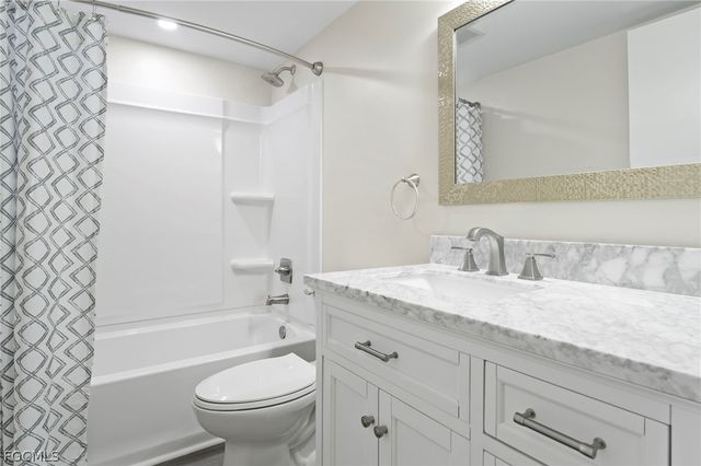 4707 Santa Barbara BLVD 4, Cape Coral, FL 33914