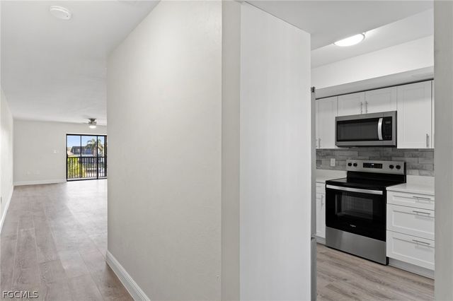 4707 Santa Barbara BLVD 4, Cape Coral, FL 33914