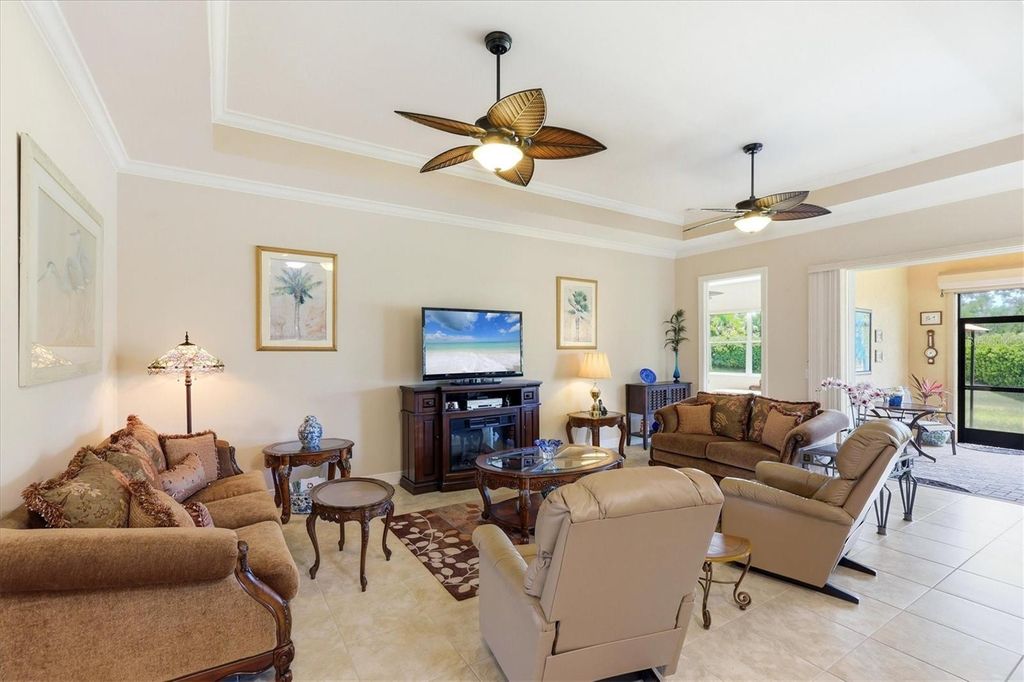 Image 11 of property listing at 345 SAVONA WAY, North Venice, FL 34275