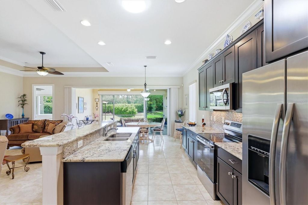 Image 14 of property listing at 345 SAVONA WAY, North Venice, FL 34275
