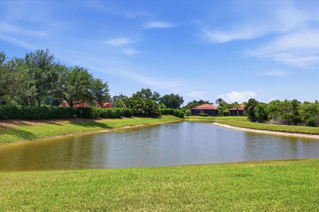 Image 23 of property listing at 345 SAVONA WAY, North Venice, FL 34275