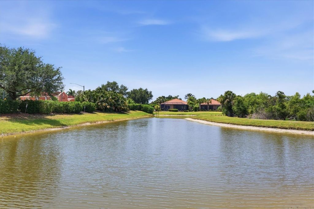 Image 24 of property listing at 345 SAVONA WAY, North Venice, FL 34275