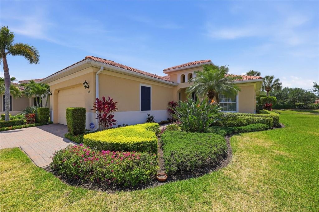 Image 4 of property listing at 345 SAVONA WAY, North Venice, FL 34275