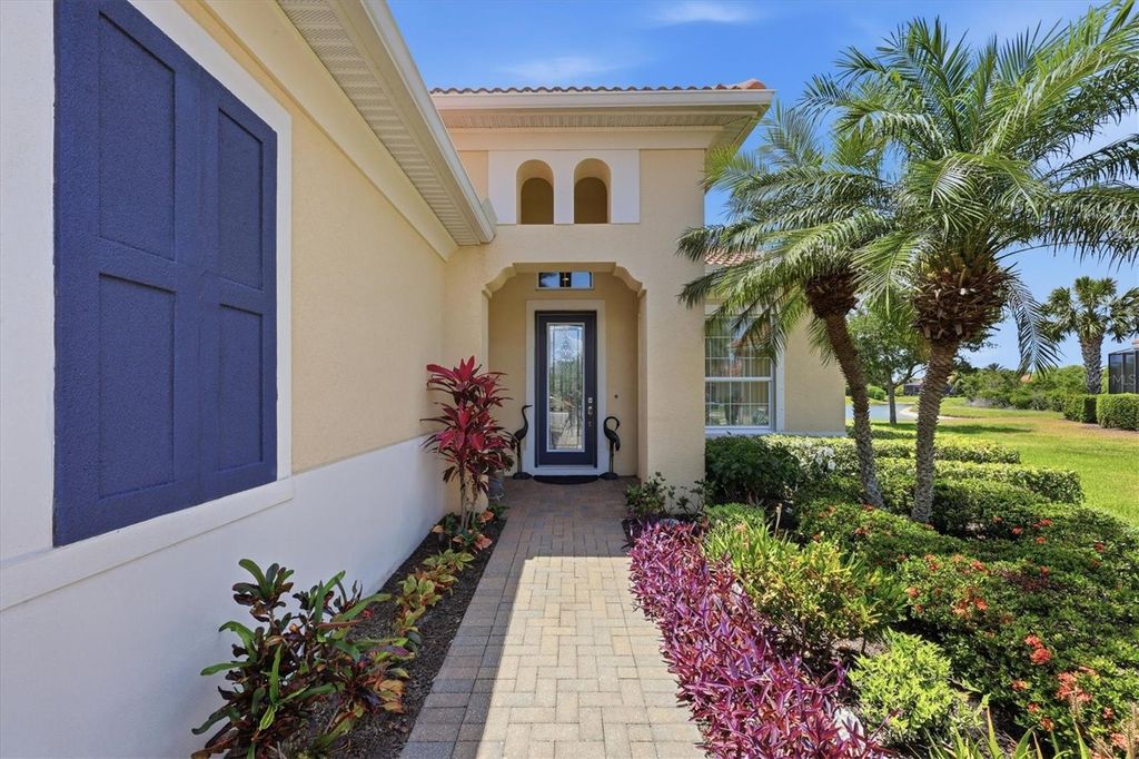 Image 7 of property listing at 345 SAVONA WAY, North Venice, FL 34275