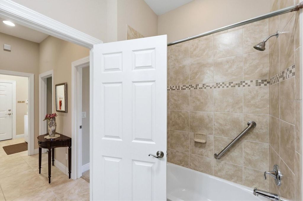 Image 70 of property listing at 345 SAVONA WAY, North Venice, FL 34275
