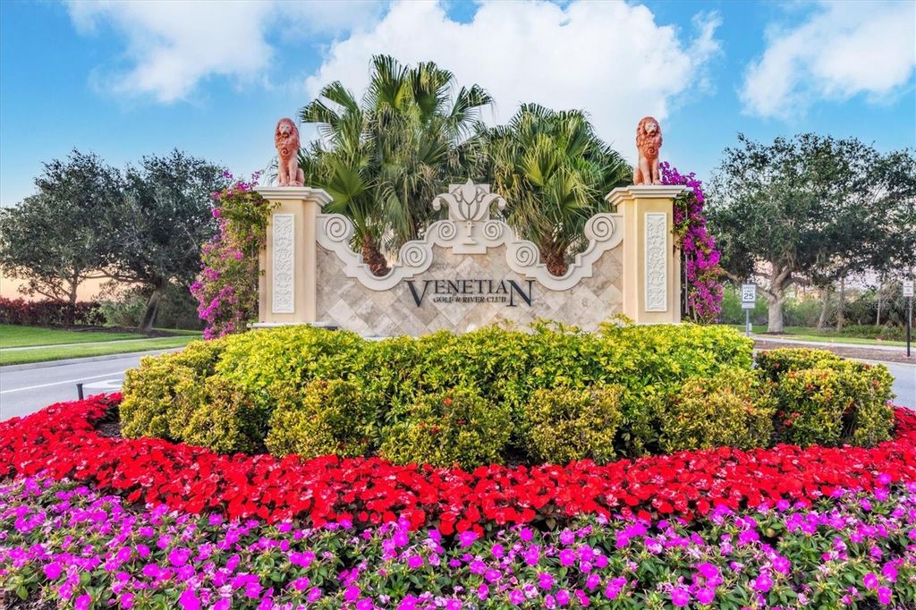 Image 74 of property listing at 345 SAVONA WAY, North Venice, FL 34275