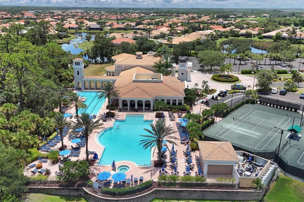 Image 77 of property listing at 345 SAVONA WAY, North Venice, FL 34275