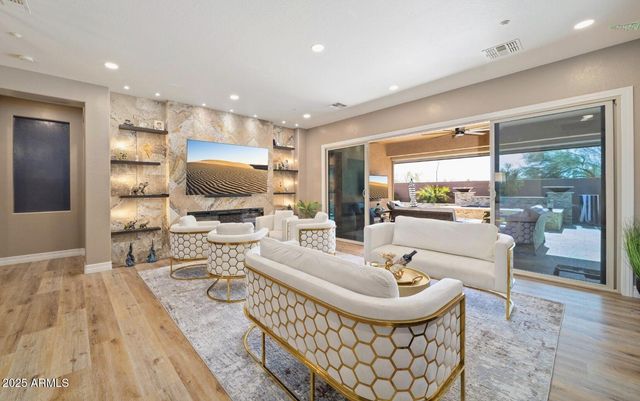 40722 N HARBOUR TOWN Court, Anthem, AZ 85086