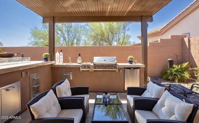 40722 N HARBOUR TOWN Court, Anthem, AZ 85086